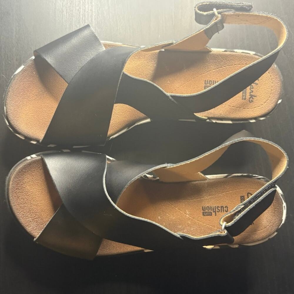 Clarks Collection Soft Cushion Wedge Slingback Sandals Black/White Sz 7W - Picture 9 of 9
